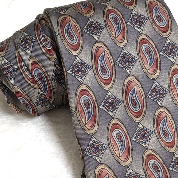 Men's Vintage 100% Italian Silk Tie Diamond & Paisley Motif - Picture 10 of 13